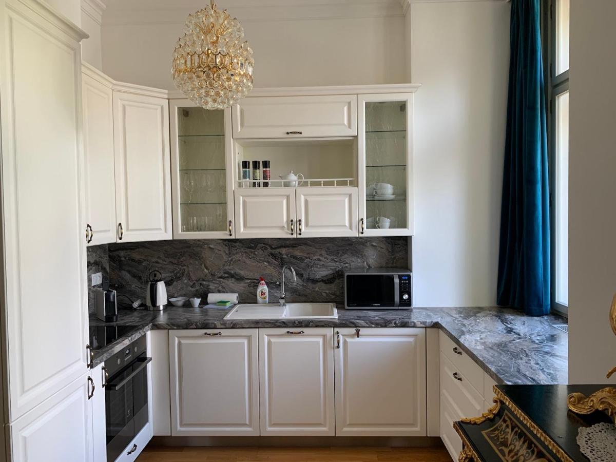 Karlsbad Prestige Apartment ภายนอก รูปภาพ