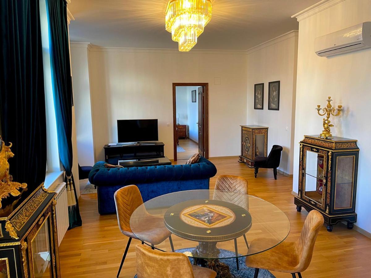 Karlsbad Prestige Apartment ภายนอก รูปภาพ