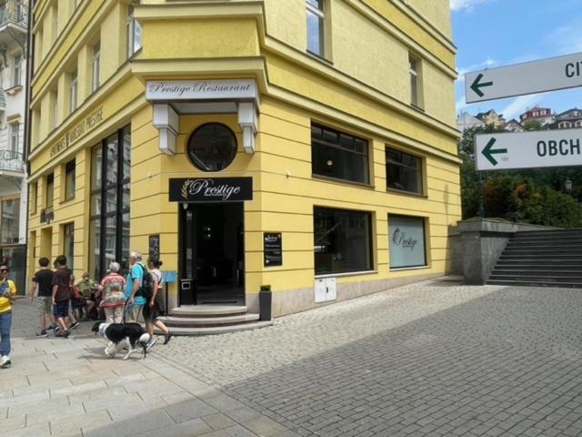 Karlsbad Prestige Apartment ภายนอก รูปภาพ