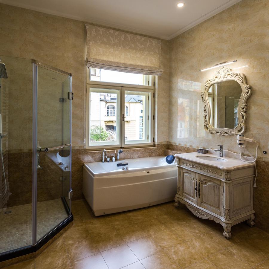 Karlsbad Prestige Apartment ภายนอก รูปภาพ