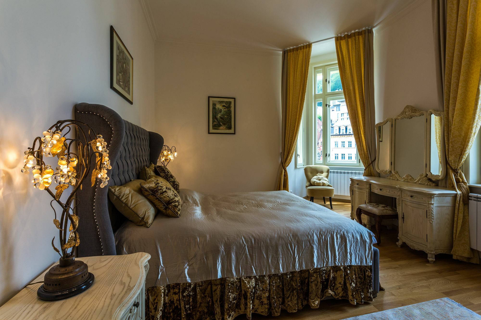 Karlsbad Prestige Apartment ภายนอก รูปภาพ