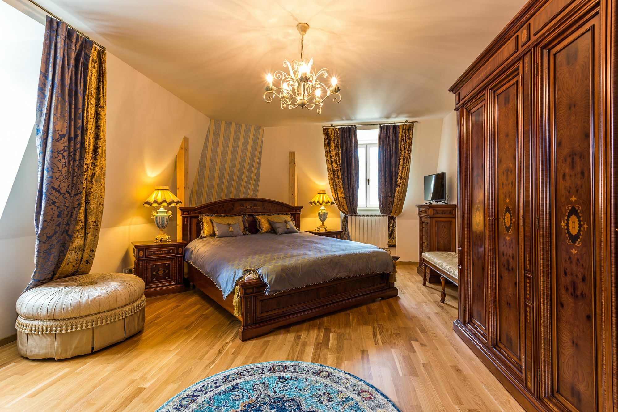 Karlsbad Prestige Apartment ภายนอก รูปภาพ